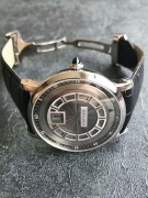 卡地亚 Rotonde de Cartier W1553851 表款造型圆润新颖、古典优雅的风工价288000元