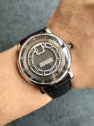 卡地亚 Rotonde de Cartier W1553851 表款造型圆润新颖、古典优雅的风工价288000元