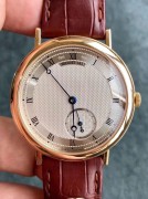 宝玑 Breguet   密底的后盖下拥有一颗著名的CAL.502 