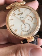 BOVET 播威 始于1822年  18K玫瑰金  白色瓷面   手工雕花摆砣   43mm表径  腕表、座钟、怀表 一表三用  