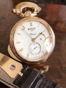 BOVET 播威 始于1822年  18K玫瑰金  白色瓷面   手工雕花摆砣   43mm表径  腕表、座钟、怀表 一表三用  