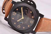 沛纳海 PANERAI 型号PAM00661 全部原装 防水300M。整表原始品相99新，附件有说明书，保修书