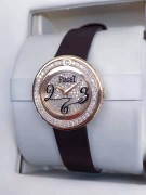 Piaget 伯爵经‌典‎Possession系列‎满‌天‌星‎钻石‌18k玫瑰‎金腕表​ 成‎色非常‎好 表径29mm 满‎天‌星钻‌石‎表盘‌ 