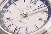 万国IW324404  全部原装 表径43MM*13.5MM，防水120M。IWC自产CAL.35720型机芯