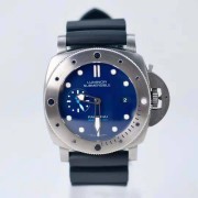 沛纳海SUBMERSIBLE 浅行系列PAM00692  蓝色面盘 BMG-TECHTM 