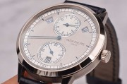 百达翡丽 PATEK PHILIPPE 白金  型号：5235G-001  