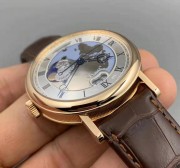 宝玑5717BR  18玫瑰金表壳和表扣  世界时间、GMT、日期和昼夜显示功能，全套附件齐全