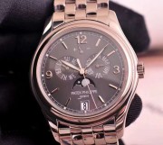 18K白金 Patek Philippe 百达翡丽 5146/1G-010 年历月相 自动机械男表，表径39mm