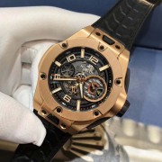 HUBLOT 宇舶 BIG BANG法拉利系列特别版402.OX.0138.WR  45盘镂空设计