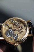 当代德国独立制表大师品牌：朗海涅。Lang & Heyne，传承德意志制表精髓的同时，工艺近乎完美，蓝钢螺丝，黄金套筒