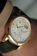 朗格LANGE 1  型号: 101.021，经典完美的38.5mm尺寸