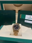 劳力士118238 ROLEX DAYDATE星期日历型 36mm表径 元首表带 18K黄金材质 黑盘钻刻+69红宝石绝版盘面 16年全套 