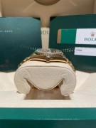 劳力士118238 ROLEX DAYDATE星期日历型 36mm表径 元首表带 18K黄金材质 黑盘钻刻+69红宝石绝版盘面 16年全套 