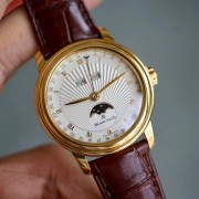 ​宝珀/Blancpain 领袖系列 自动机械男士腕表，18k黄金材质，38毫米表径，年历显示，将官底，手工雕花机芯，工艺及其精湛，专柜价40万左右 现在好价出