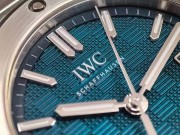 万国新款工程师IW328903湖蓝盘 IWC，自动机械，精钢，40表径，100米防水，日历，原始品99新 23年12月卡全套附件，专柜92800 VIP才能买到 专柜不打折