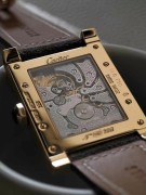 Tank A VIS Dual Time 18K Yellow gold       坦克巴黎工坊18K黄金双时区手上链折叠扣腕表