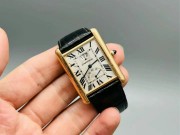 卡地亚/Cartier 坦克 W1560003 手动机械 18k玫瑰金 29.2x30毫米，单表无附件，专柜价194000我们好价6xxxx