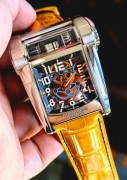 全球限量10枚布加迪 -18K白金  Parmigiani 帕玛强尼 PFH390  陀飞轮  机械男表，表径：42.2×57.7毫米，参考公价：225.8万，机械与时间的完美融合，布加迪联名款，动力储备 80小时，全球限量10枚，全套附件