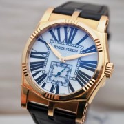 罗杰杜彼 ROGER DUBUIS 18k玫瑰金 自动机械 表径43mm 整表131.3克，早期款双日内瓦印记机芯