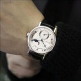 Breguet/宝玑 经典系列 18K白金 自动机械 男表 型号：7137BB/11/9V6