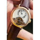 ¥258000 宝玑Classique经典系 Grande Complications  Tourbillon 陀飞轮腕表 3357BR 有个外号叫“大嘴猴” 36mm表径正装首选 奢华Au750玫瑰金打造表壳 折叠扣，机镂guilloche main立体镀银镂空表盘，6点位手工錾花架桥及飞行陀飞轮装置。搭载CAL.558T机芯 配备金雕大师顶级工艺手工錾花夹板 拥有50小时动力储备。公价966000元，现特价秒发。