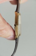 劳力士切利尼4170  六角壳白色搪瓷表盘 手动机械男表 表径34.5*31mm，18K黄金金打造的表壳，少见的六边造型，白搪瓷表盘，罗马刻度上方有立体小金珠刻度 复古精致的收藏款 切利尼系列中的精品款式 原始品99新 喜欢不要错过啦！整表38.6克，表扣包金。秒价¥35000