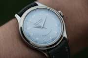 ¥138000 罗杰杜彼S37，单表，18K白金材质，低温珐琅盘，白金操兵刻度，表径37MM，RD初代无限量编号表款，机芯编号105，日内瓦印记，产量极其稀少