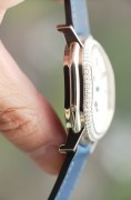 23年全套附件 DANIEL ROTH 丹尼尔·罗斯 368.X.60系列 表径38X41相当圆形40mm 手动机械表 18K白金 原镶钻石 月相功能 动能显示 原价50万左右  原始品99新 现在好价出