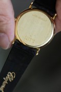 萧邦443118-0001 18K金表壳表扣 18K金金雕花瓣图案 32mm表径 09年全套附件 成色完美 原厂原装表带还很新