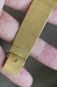 爱彼 AUDEMARS PIGUET AP 手动机械表 18K黄金黑面 32X28表径  全长188mm 扣起来178-185mm可调  整表87克多  原价很高  现在好价出  颜值这么高的贵金属链带表可遇不可求了