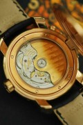 Vacheron Constantin/江诗丹顿马耳他系列42005/000R自动机械男表，39mm表径，18k玫瑰金材质,背透机芯将官底，日期显示/双时区显示 专柜售价¥30.9万，2007年大全套闲置未使用收藏极品
