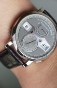 朗格/A.Lange & sohne 148.038  朗格 zeitwerk date 系列 新款日历猫头鹰 44.2口径 公价1008000  22年11月卡全套发票 品牌售后有3年保修  99新原始品