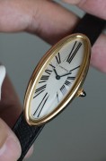 法国人骨子里的优雅浪漫  在这款表里具象化  Cartier 卡地亚浴缸   手动机械    玫瑰金