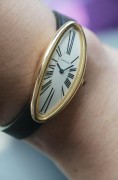 法国人骨子里的优雅浪漫  在这款表里具象化  Cartier 卡地亚浴缸   手动机械    玫瑰金