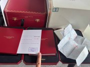 全套附件带发票 Cartier CPCP 卡地亚 CPCP 巴黎私人珍藏系列 Tortue Petit Modele 18k黄金  手动机械腕表 巴黎工坊作品   直径34x28mm 437MC雕花夹板 折叠表扣 表冠镶嵌蓝宝石  2008年全套附件 原始品99新 表带还是原厂原装很新 巴黎私人珍藏系列的附件比较特别 是大木盒