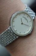 VC 江诗丹顿 Vacheron Constantin 31693/206G-8738 整表18K白金  圣博纳狗头印记 编织带佩戴很舒适 原镶钻石 32mm表径 全长195mm 可拆卸表节调节长度  整表77克 查码图看最后一张 官方定价332000 现在好价出