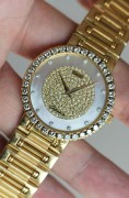伯爵G0A09856  18k黄金 表径34mm 自动机械表  整表93克  表盘表盘原镶钻石  腕周190mm以内任意调节  类似款原价60万左右 这款钻石更大  全原装现货好价出