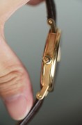 宝玑经典系列 7787BR/29/9V6 39mm表径，大明火珐琅白色表盘温润如玉，数字刻度清晰易读，蓝色优雅宝玑针，12点位大月相显示，动储指示，超薄设计，搭载背透自产591DRL自动上链机芯，折叠扣！专柜价280400 现好价 2016年全套附件 原始品