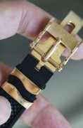 宝玑航海系列5817BR/Z2/5V8  表壳表扣18K金 表盘自动砣18K玫瑰金手工玑镂  大日期显示 实际测量40mm表径  公价173000 单表完美品98新 走时功能都好 整表148克 现货好价