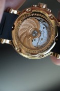 宝玑航海系列5817BR/Z2/5V8  表壳表扣18K金 表盘自动砣18K玫瑰金手工玑镂  大日期显示 实际测量40mm表径  公价173000 单表完美品98新 走时功能都好 整表148克 现货好价