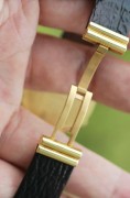 Gerald gents 尊达大师经典作品，八角型自动机械万年历，18K黄金材质，青金石当头月，多边形切割镜面，3到9点位表径31mm，相当圆形33mm表径，原装折叠扣，原始品98单表，原厂原装表带，价格很给力！