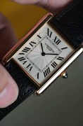 全套附件 Cartier CPCP W1551451 卡地亚坦克 CPCP 巴黎私人珍藏 巴黎工坊 Tank Louis Cartier W1551451 大号尺寸 9701MC机芯 产量特别少 几十枚百来枚吧 目前全国唯一一枚在流通