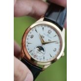 库存品未使用 全套带发票 积家大师 Q1552520 39MM 自动机械 18K玫瑰金 专柜定价179000元  原装表带未使用 赠送一副双面鳄鱼皮表带